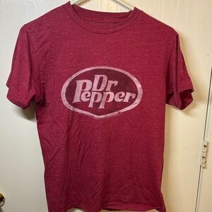 Savvy Heathered Wine Graphic Logo Tee